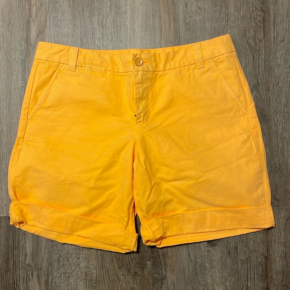 Gap Khaki Boyfriend Rollup Short Sz 6